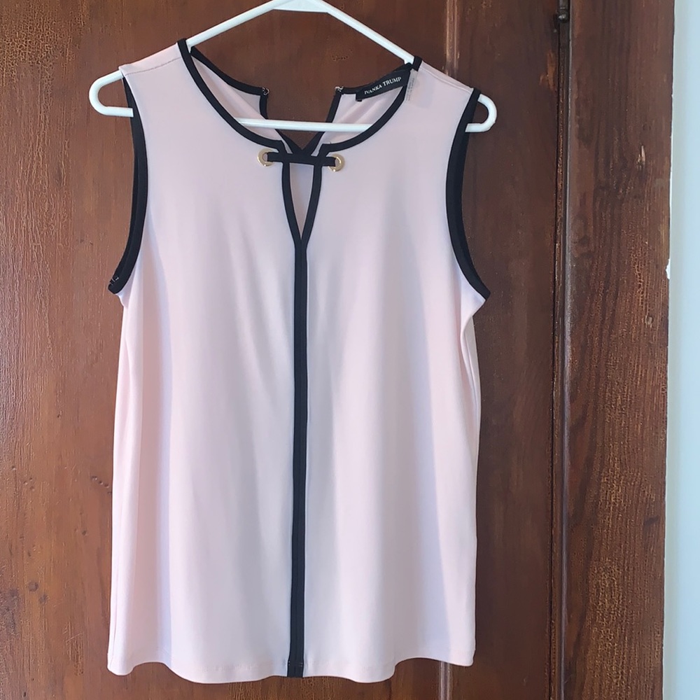 Ivanka Trump Womens Shirt Size S